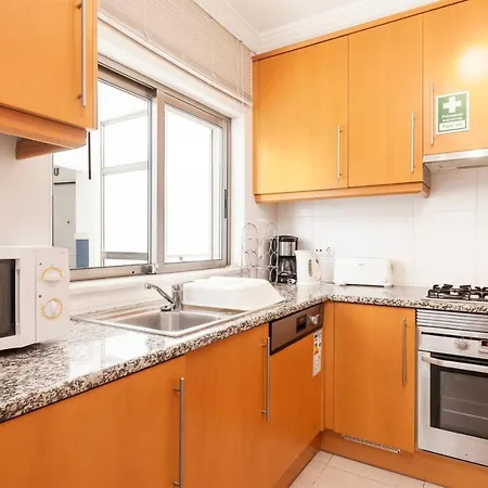 Apartment 2 Bedroom In A Private Condominium With Swimming Pool - Free Wifi Albufeira