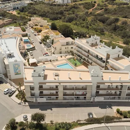 2 Bedroom In A Private Condominium With Swimming Pool - Free Wifi Apartament Albufeira