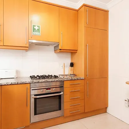 2 Bedroom In A Private Condominium With Swimming Pool - Free Wifi Albufeira