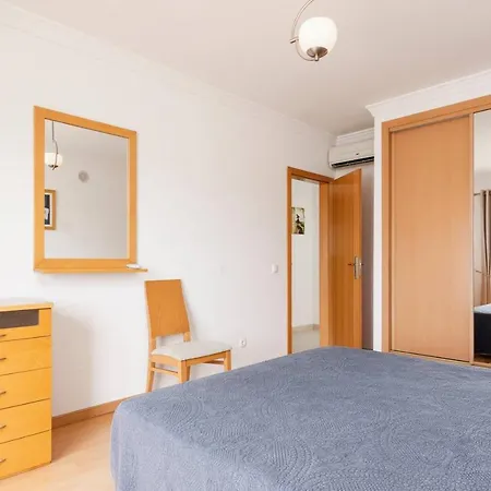 Appartement 2 Bedroom In A Private Condominium With Swimming Pool - Free Wifi Albufeira
