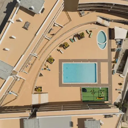 2 Bedroom In A Private Condominium With Swimming Pool - Free Wifi Appartement